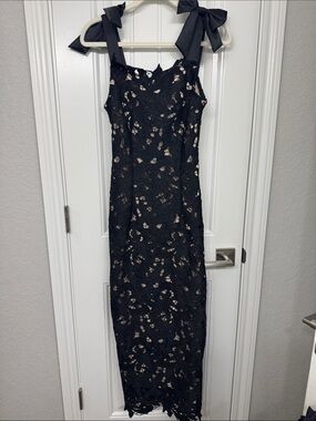 Black Lace Tie-Shoulder Maxi Dress